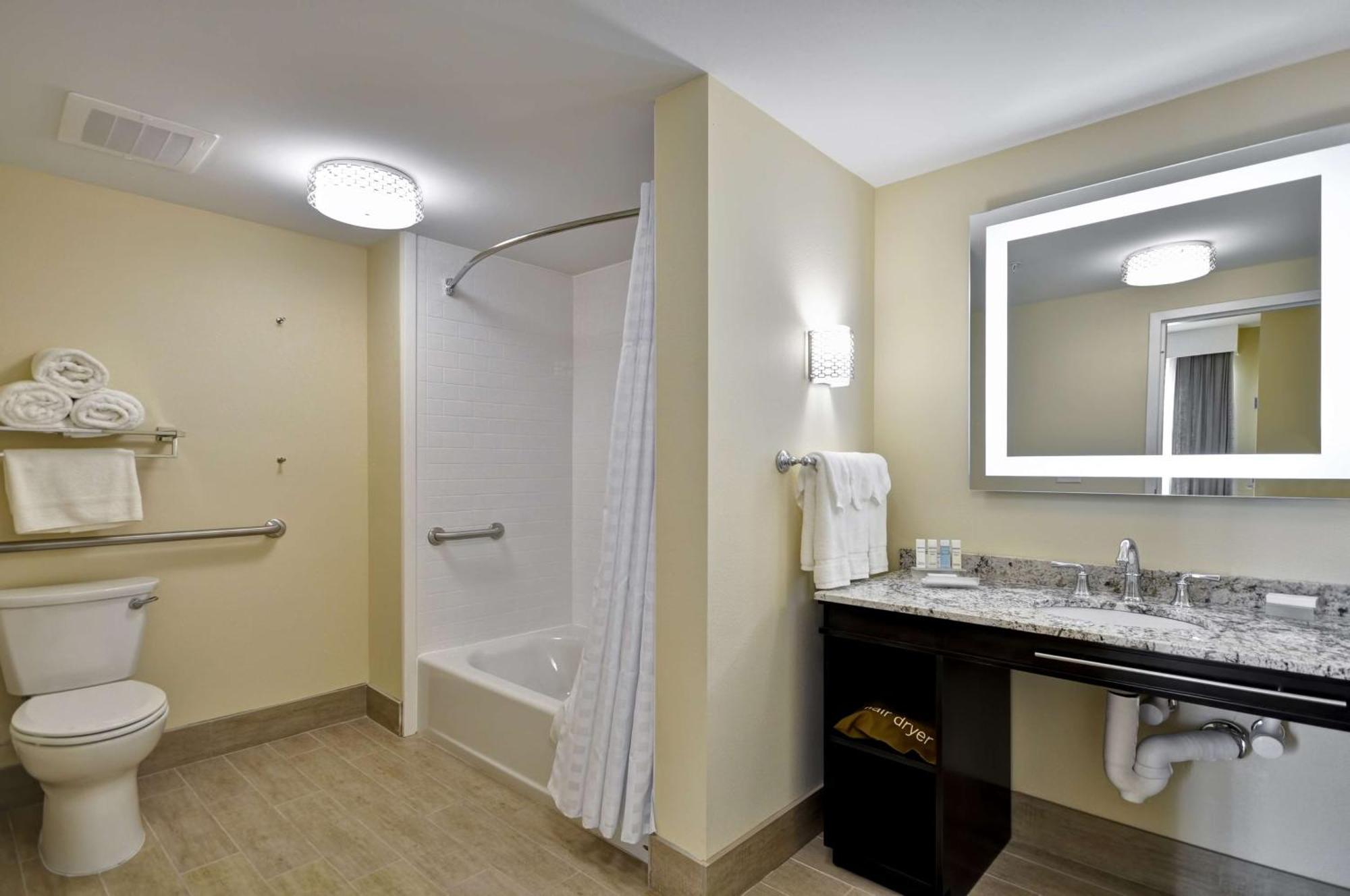 โฮมวูด สวีท บาย ฮิลตัน ออกัสตา กอร์ดอน ไฮเวย์ Hotel ภายนอก รูปภาพ